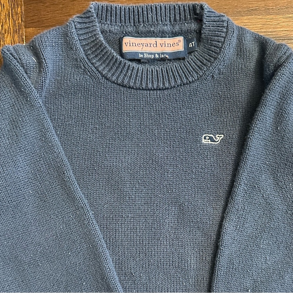Vineyard Vines boys navy Blue Sweater. Size 4T